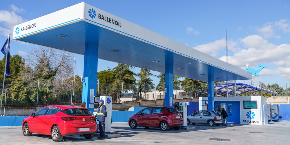 gasolinera ballenoil