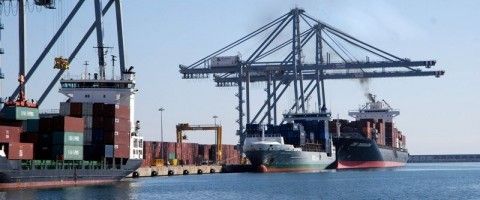 Terminal de contenedores del puerto de Tarragona