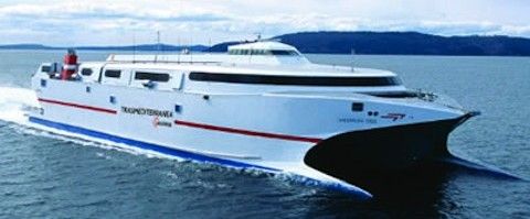 El buque Millenium Dos' reforzará los servicios de la naviera