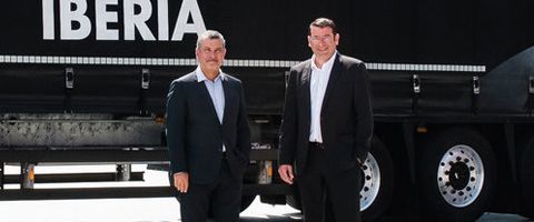 A la izquierda, Enric Estruch, director gerente de Pall-Ex Iberia. A la derecha, Francisco Solís, gerente de Adding Plus.