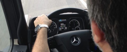 A la hora de desarrollar el nuevo Actros, Mercedes ha decidido cuestionar todo lo habido hasta ahora. 