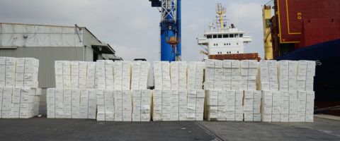 trafico-de-pasta-de-papel-en-el-puerto-de-tarragona