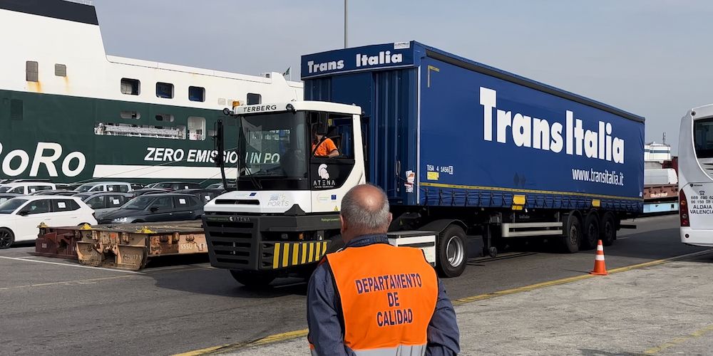 Prueba tractora hidrogeno puerto Valencia