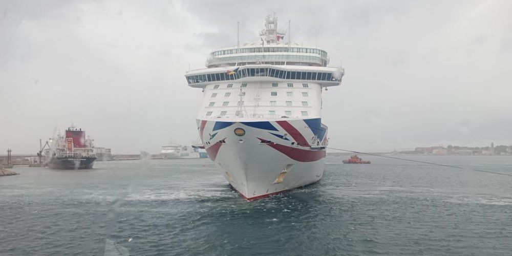 Crucero Britannia puerto Palma temporal